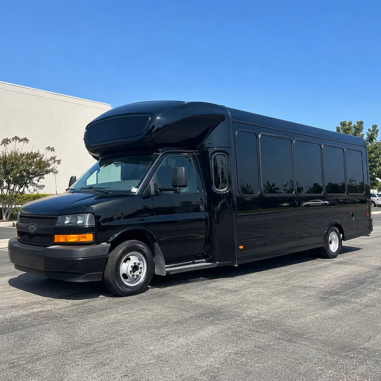 party bus rentals for concerts at desert diamond arena